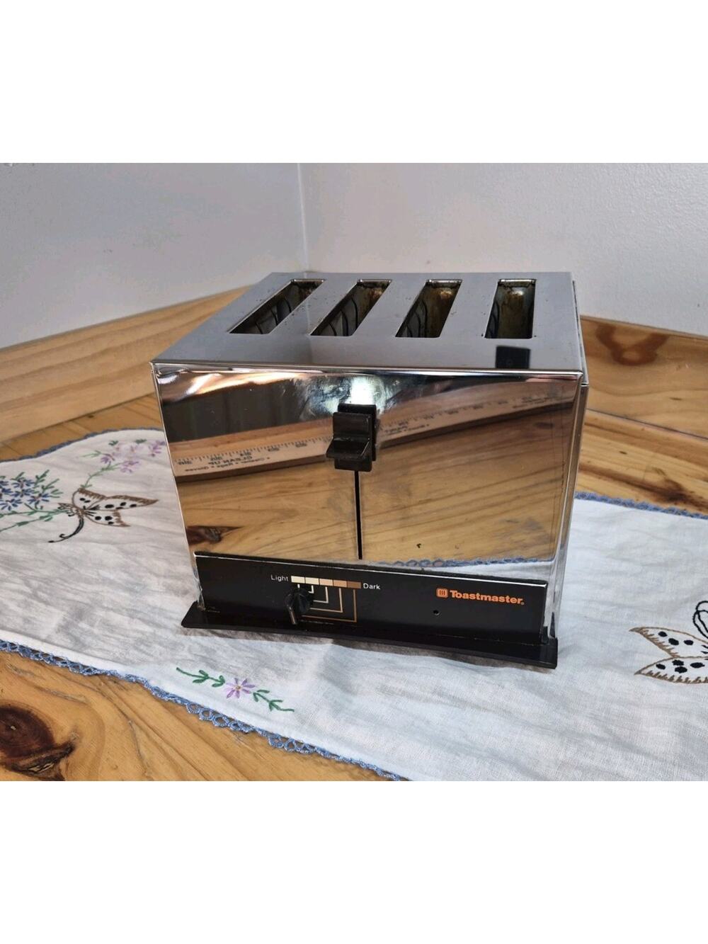 Vintage Toastmaster Chrome 4 Slice Toaster D126B Tested Works Made In USA